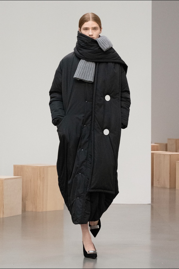 براندن ماكسويل مجموعة مميزة قريبة من قلب جميع النساء في أسبوع نيويورك (فيديو)