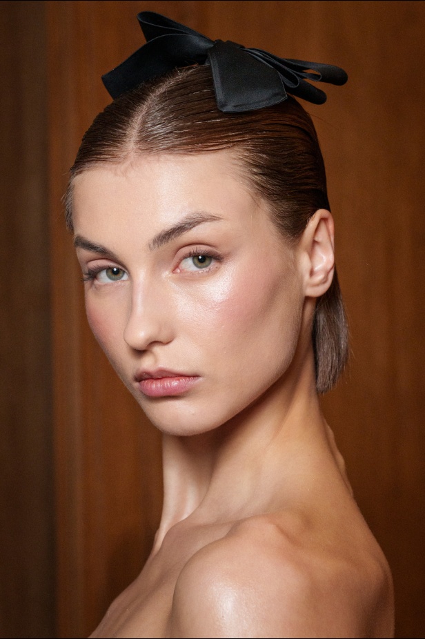 مجموعة Zuhair Murad للأزياء الراقية لربيع 2025 