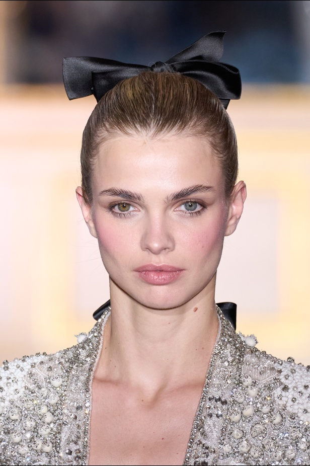 مجموعة Zuhair Murad للأزياء الراقية لربيع 2025 