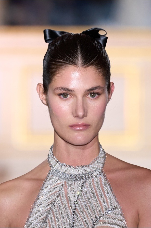 مجموعة Zuhair Murad للأزياء الراقية لربيع 2025 