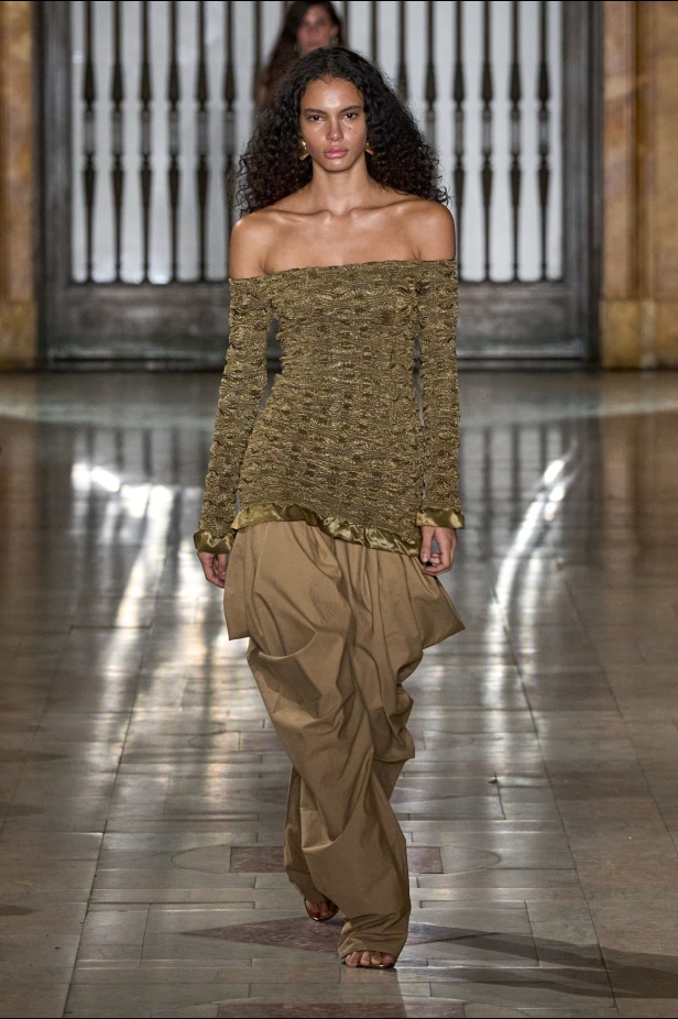 مجموعة Prabal Gurung لخريف 2025 