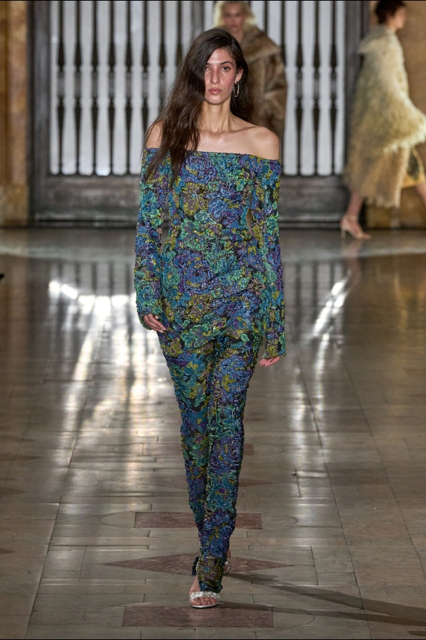 مجموعة Prabal Gurung لخريف 2025 