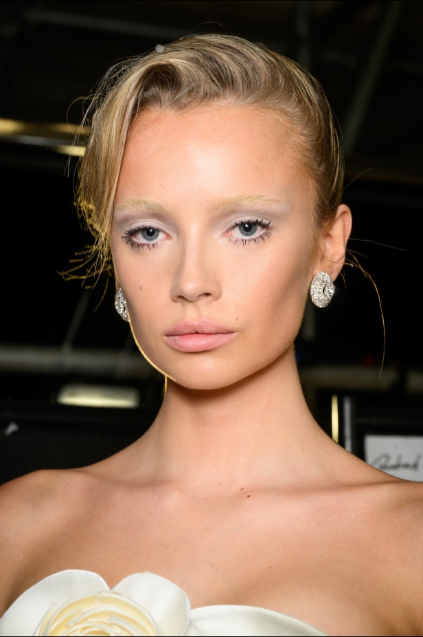 مجموعة خريف وشتاء 2025 من Richard Quinn