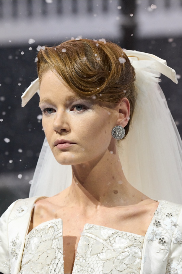 مجموعة خريف وشتاء 2025 من Richard Quinn