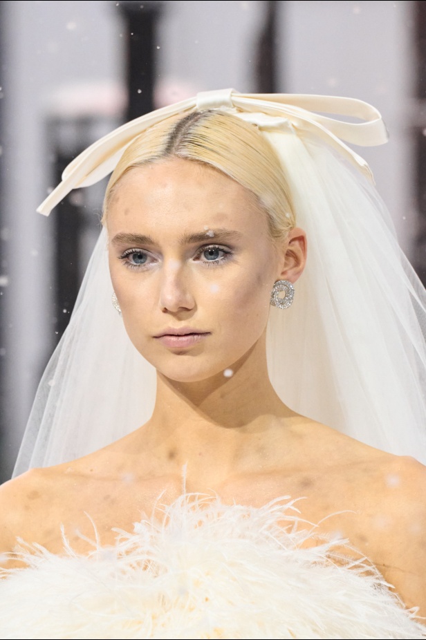 مجموعة خريف وشتاء 2025 من Richard Quinn