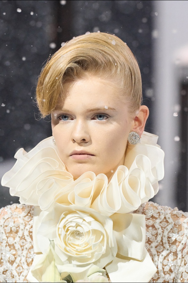 مجموعة خريف وشتاء 2025 من Richard Quinn