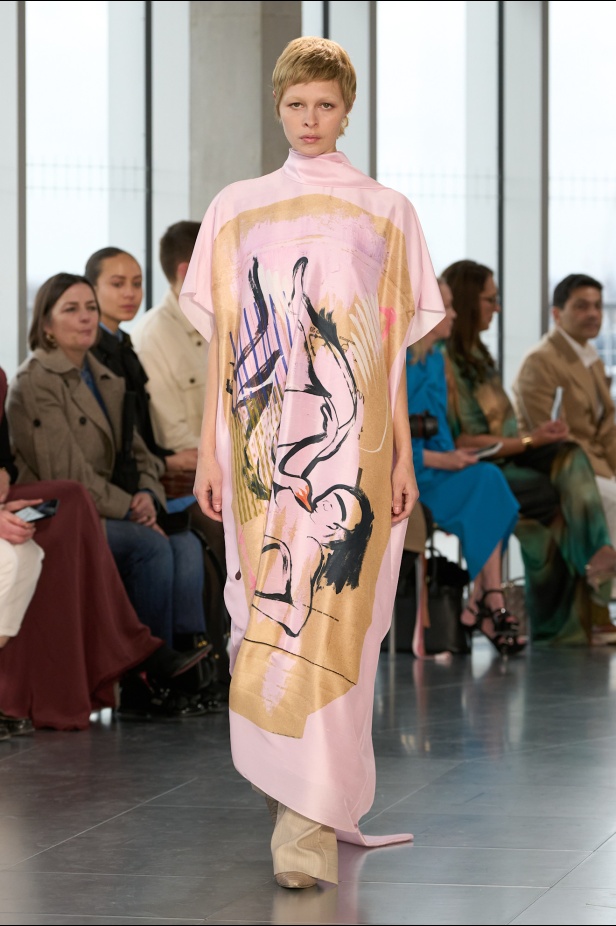 مجموعة Roksanda للملابس الجاهزة لخريف وشتاء 2025