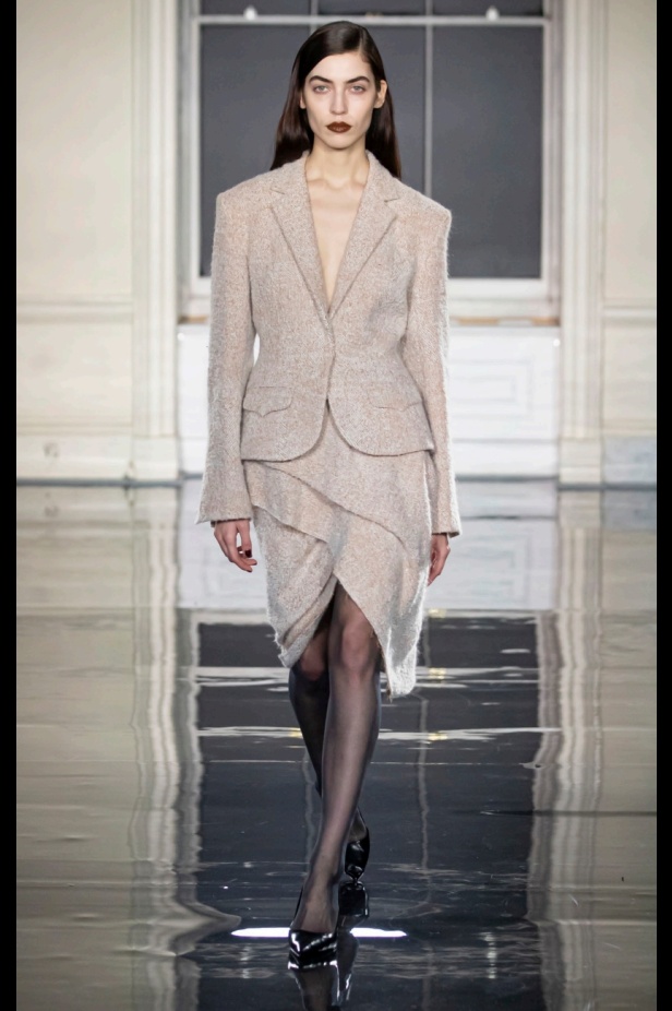 مجموعة Noon By Noor لخريف وشتاء 2025