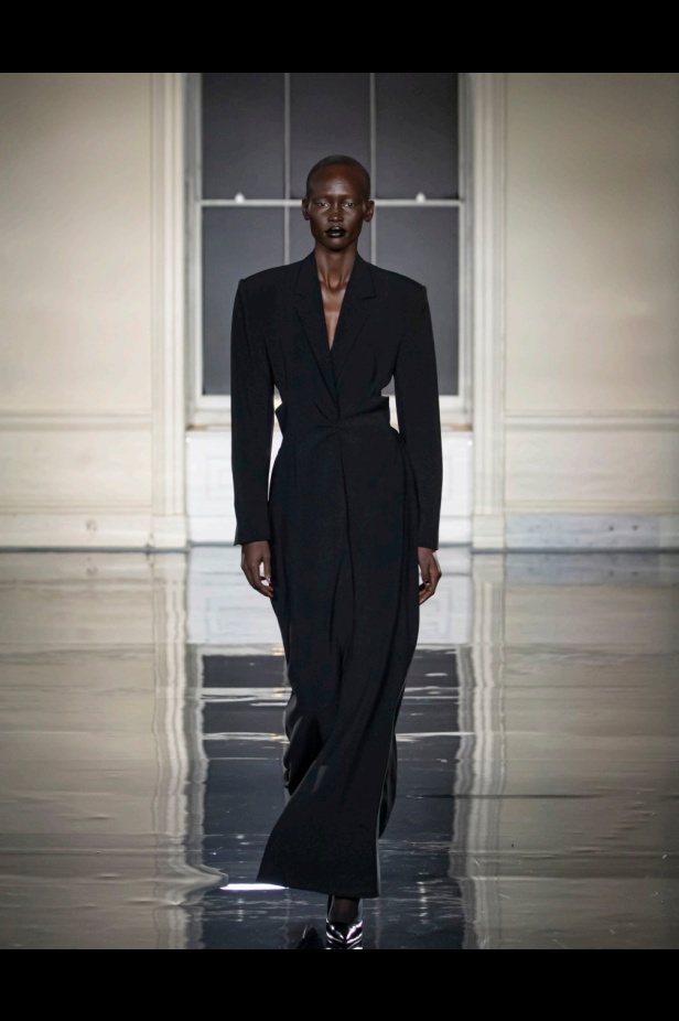 مجموعة Noon By Noor لخريف وشتاء 2025