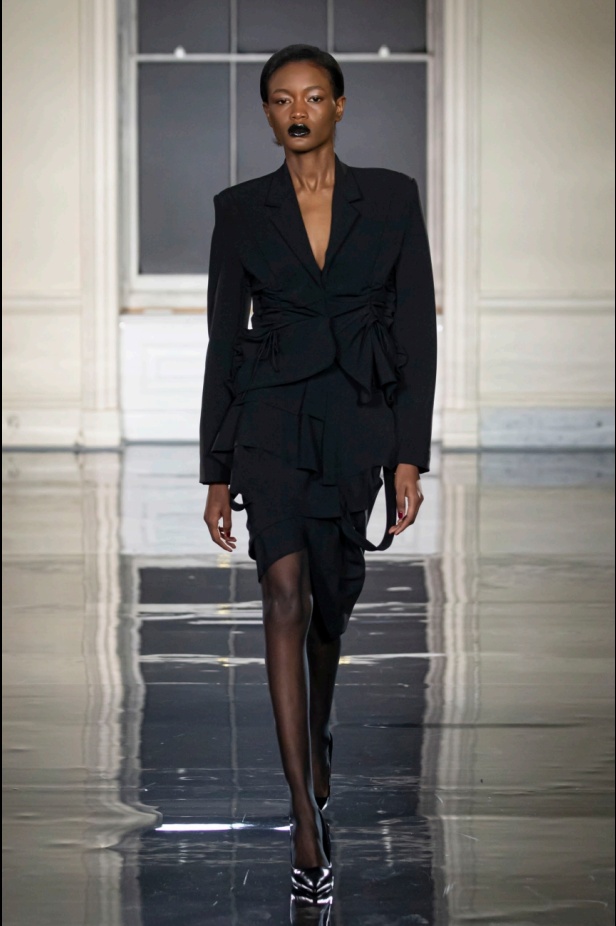 مجموعة Noon By Noor لخريف وشتاء 2025