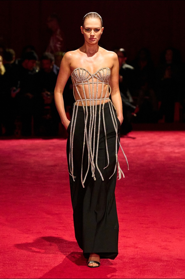 مجموعة Christian Siriano لخريف وشتاء 2025 في نيويورك