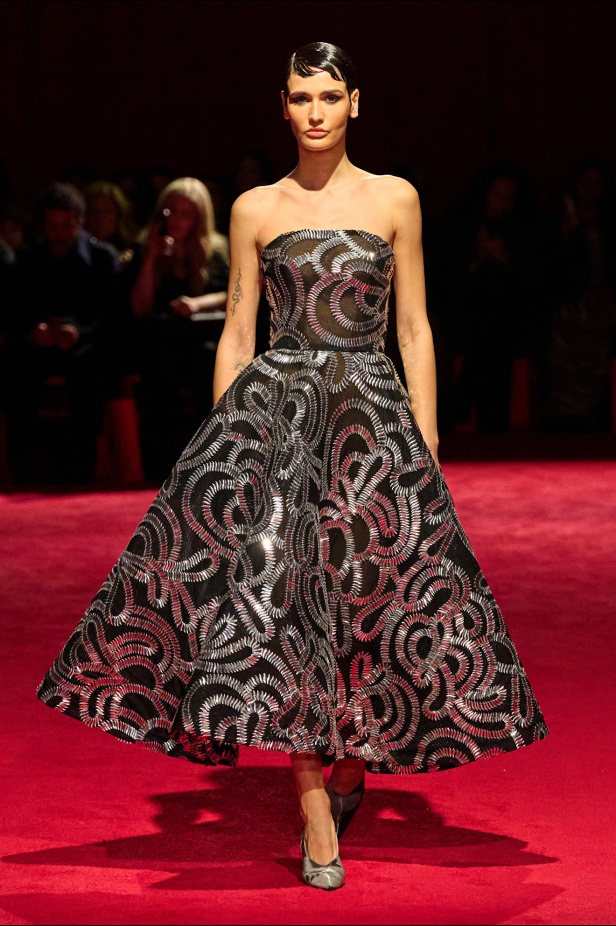 مجموعة Christian Siriano لخريف وشتاء 2025 في نيويورك