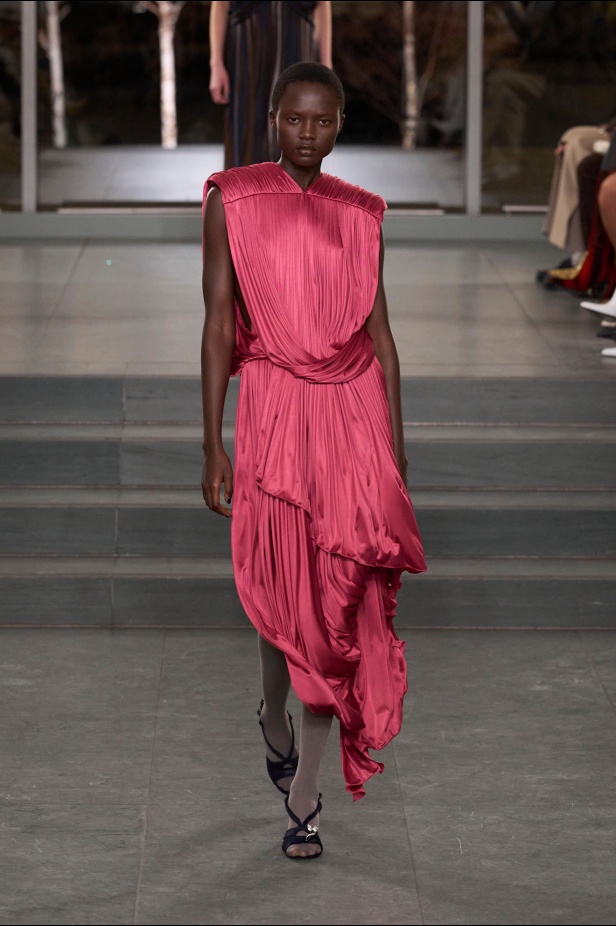 مجموعة Tory Burch لخريف وشتاء 2025 