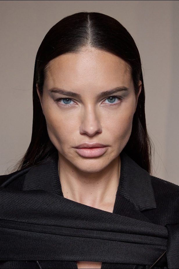 مجموعة Tory Burch لخريف وشتاء 2025 