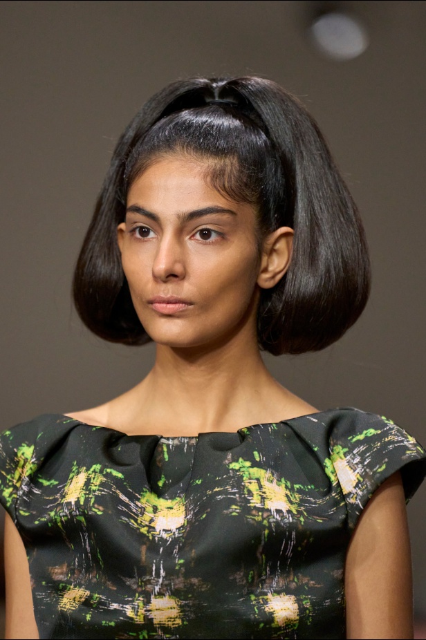  مجموعة Emilia Wickstead لشتاء 2025 