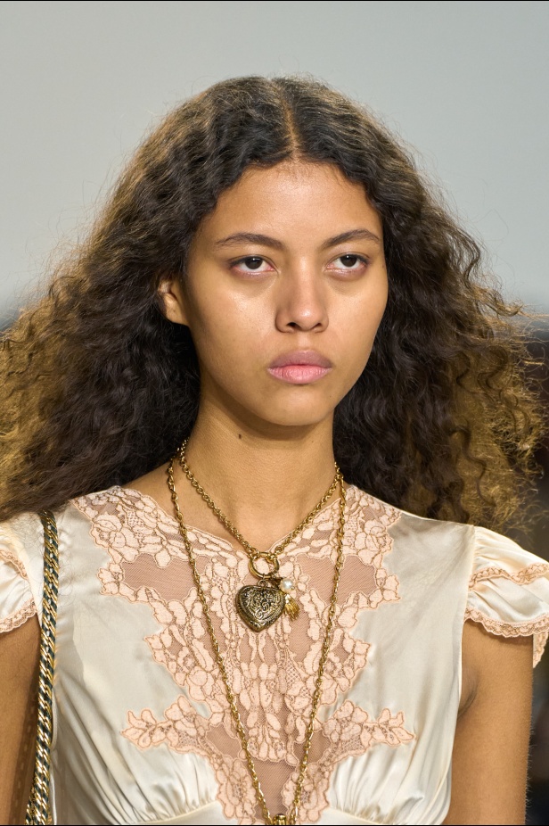 مجموعة Chloe لخريف وشتاء 2025