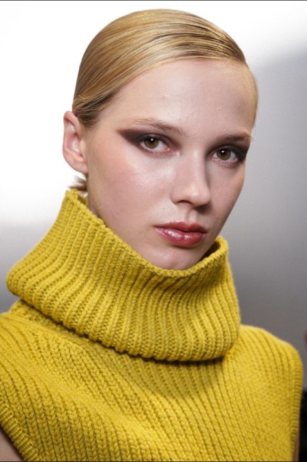  مجموعة إيلي صعب لخريف وشتاء 2025