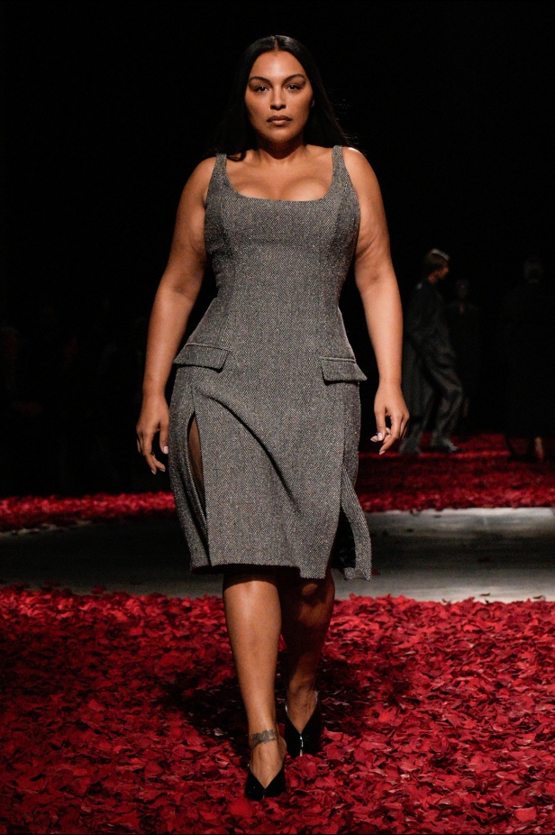 Ferragamo خريف و شتاء 2025 للملابس الجاهزة: حوار بين الحِرفة الإيطالية و الرَقص