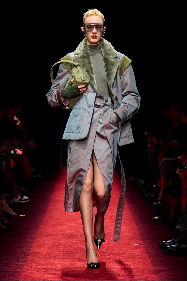 مجموعة Ferrari لخريف وشتاء 2025... Rocco Iannone يغرس جمالياته الخاصة بما يتماشى مع تراث العلامة