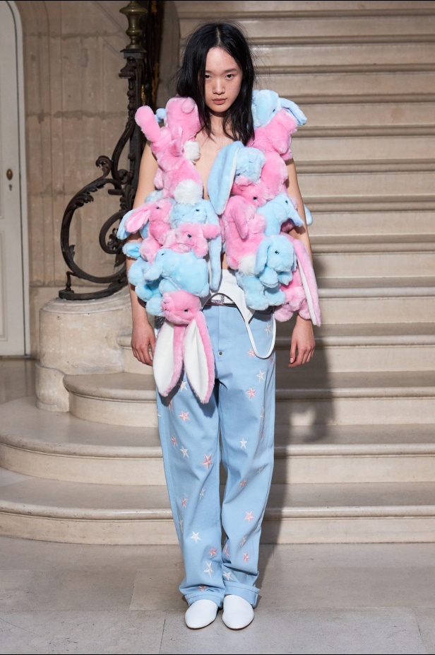 Kenzo تحيي أسلوب البانك في مجموعة خريف وشتاء 2025