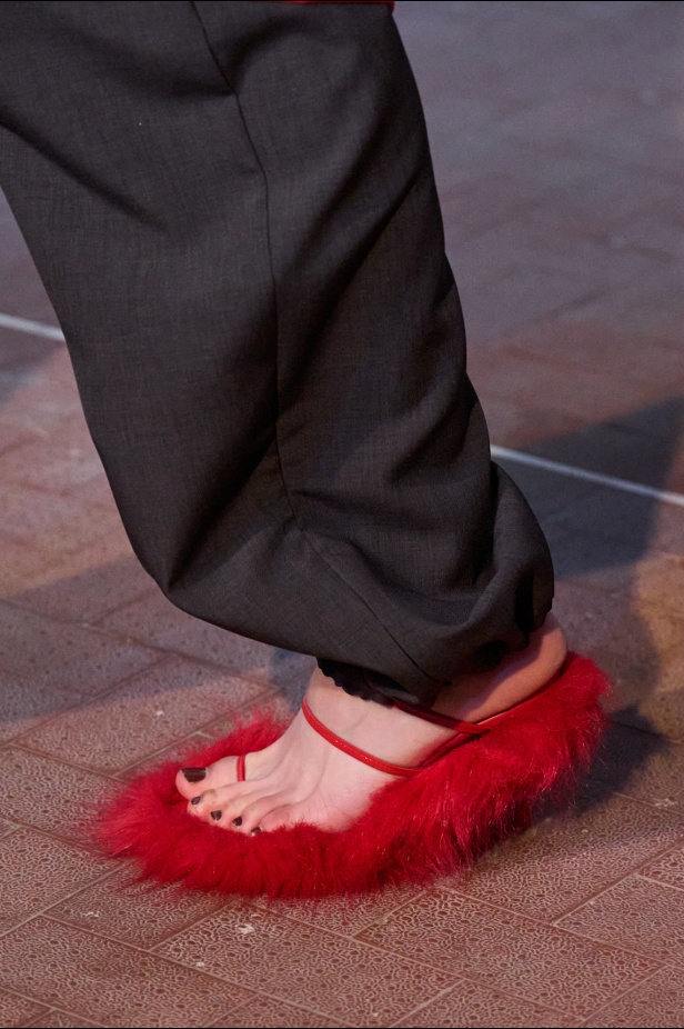 MSGM تدمج التول والشعر الإيطالي و Gorpcoreفي مجموعة خريف وشتاء 2025