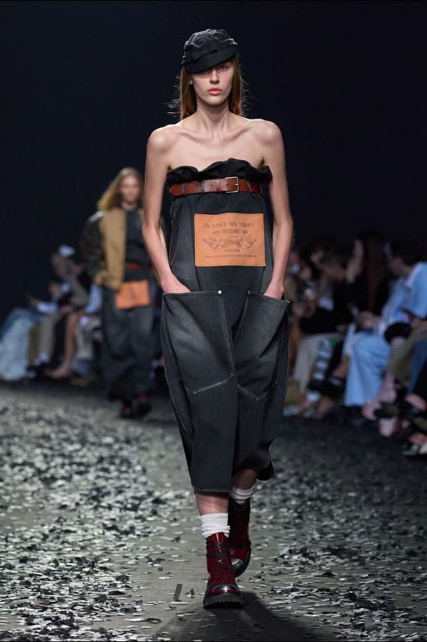 مجموعة Moschino لخريف وشتاء 2025