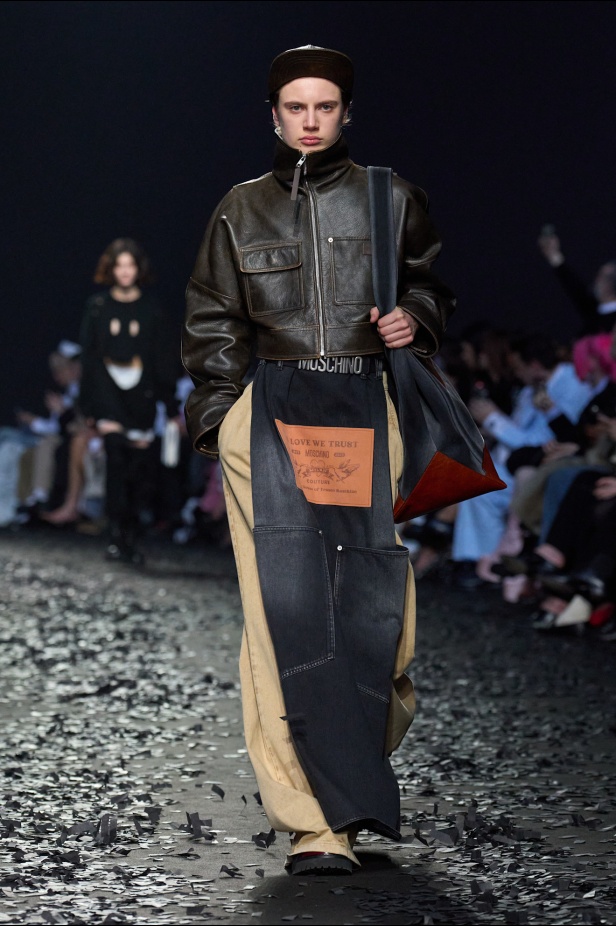 مجموعة Moschino لخريف وشتاء 2025