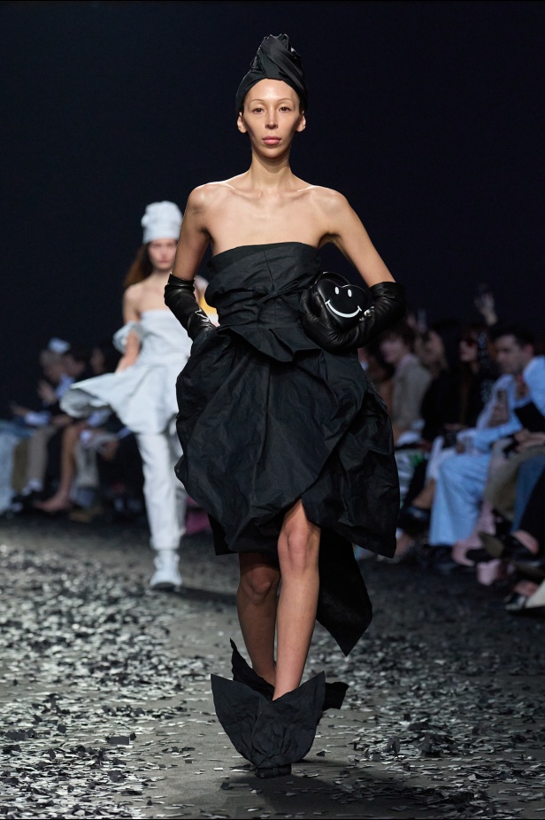 مجموعة Moschino لخريف وشتاء 2025