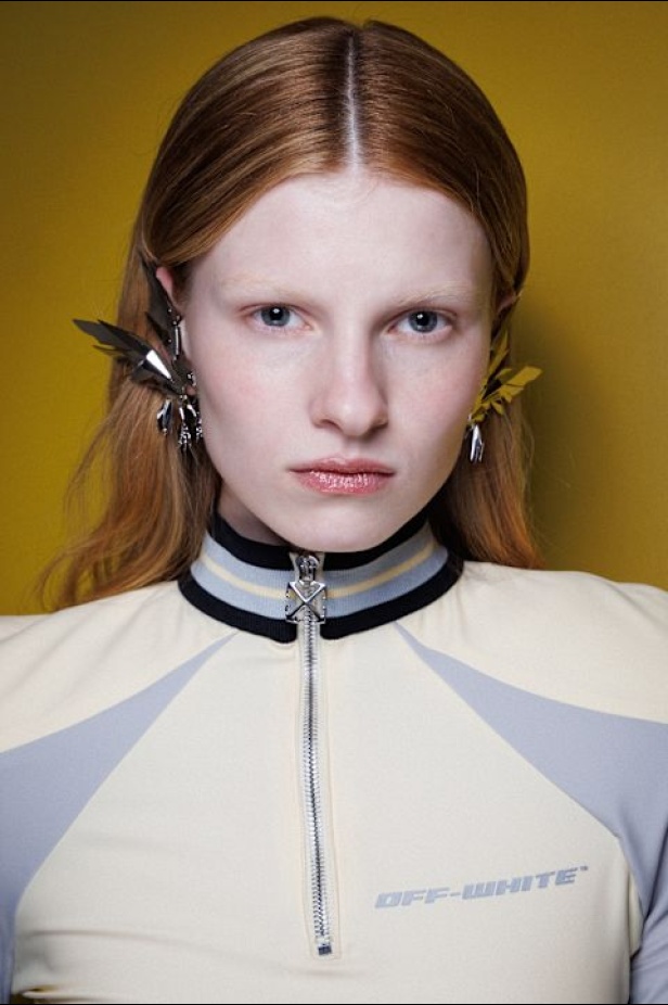 عرض أزياء Off-White لخريف وشتاء 2025