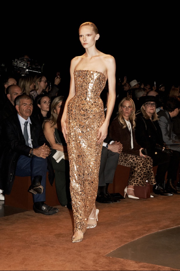 من باريس إلى تكساس .. مجموعة سكياباريلي لموسم خريف 2025