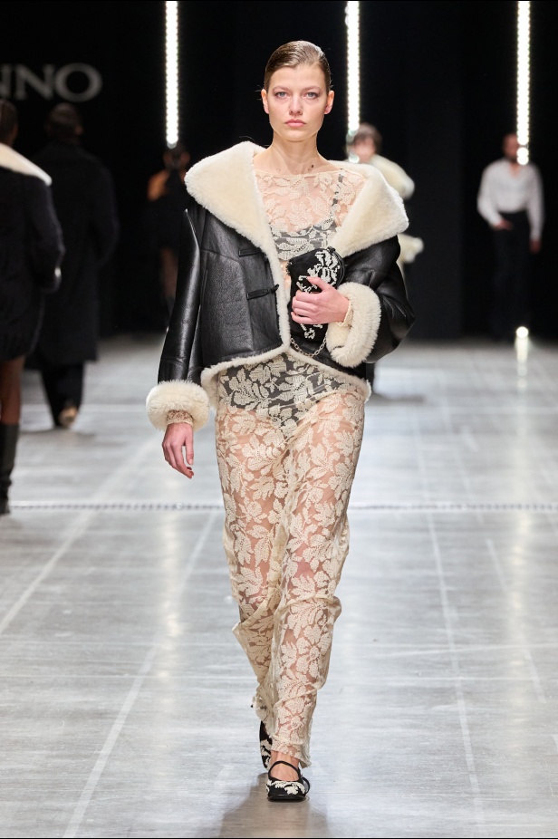 مجموعة Ermanno Scervino لخريف وشتاء 2025 