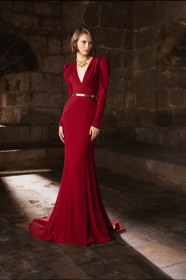 "من الحرير والصلب"... مجموعة طوني ورد لخريف وشتاء 2025 تستكشف التناقضات بلمسة من الرقي والأناقة