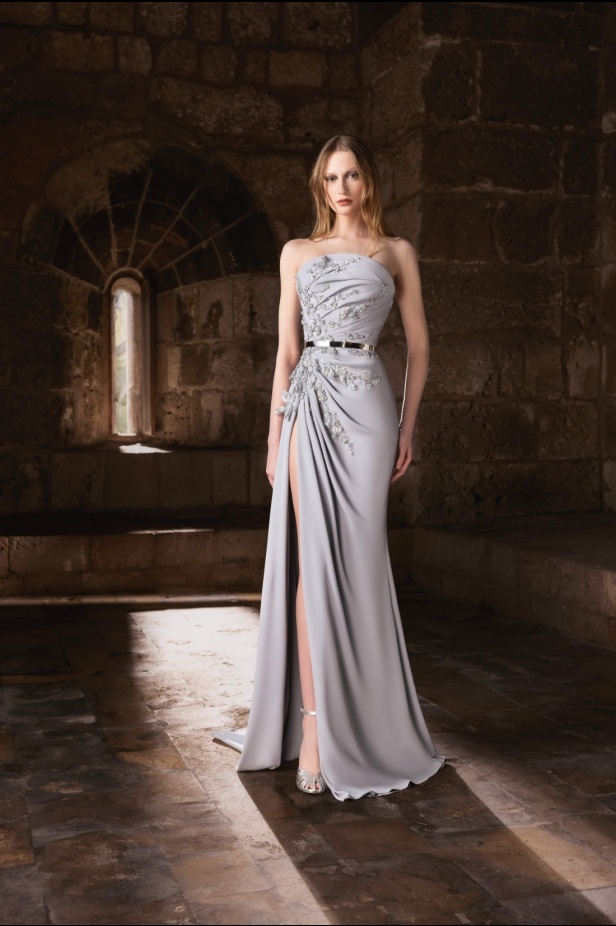 "من الحرير والصلب"... مجموعة طوني ورد لخريف وشتاء 2025 تستكشف التناقضات بلمسة من الرقي والأناقة