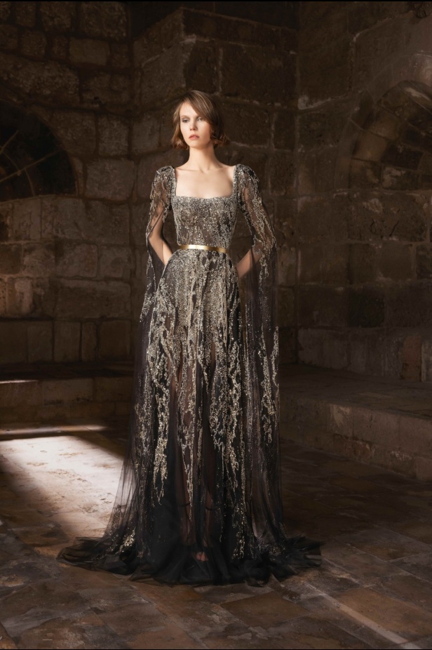 "من الحرير والصلب"... مجموعة طوني ورد لخريف وشتاء 2025 تستكشف التناقضات بلمسة من الرقي والأناقة