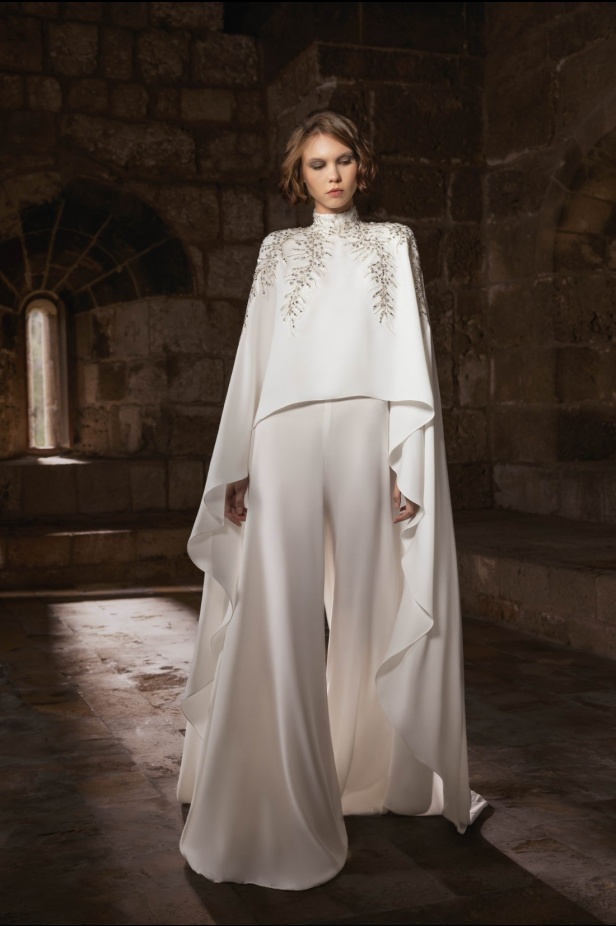 "من الحرير والصلب"... مجموعة طوني ورد لخريف وشتاء 2025 تستكشف التناقضات بلمسة من الرقي والأناقة