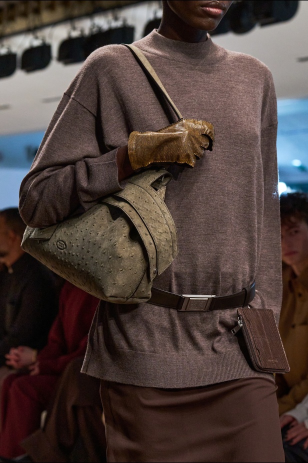 الفن يعانق الموضة في مجموعة Tod’s لخريف وشتاء 2025