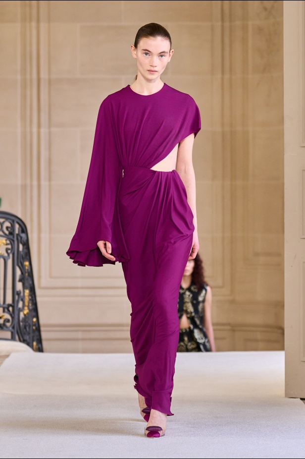 مجموعة Giambattista Valli لخريف وشتاء 2025