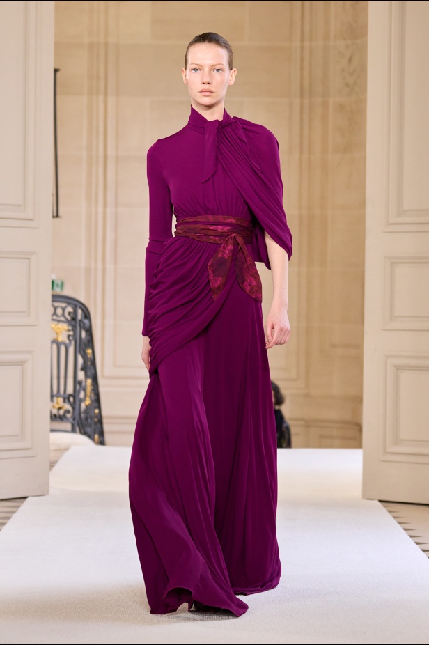 مجموعة Giambattista Valli لخريف وشتاء 2025