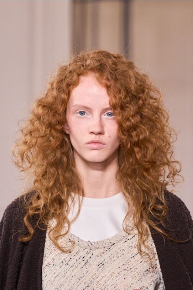 مجموعة Gimbattista Valli لخريف وشتاء 2025