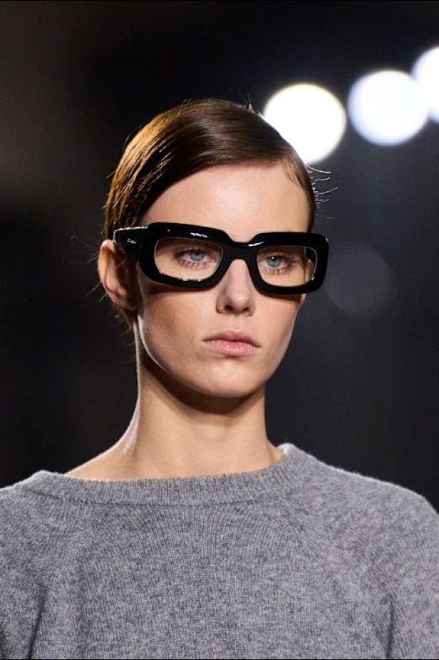  Victoria Beckham لخريف وشتاء 2025 في باريس