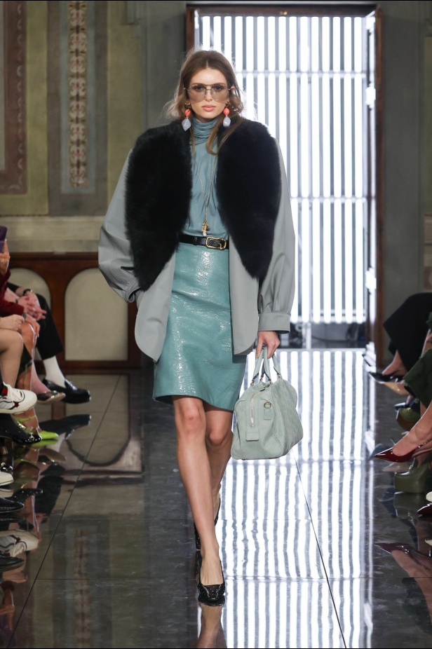 غوتشي هي فلورنسا، وفلورنسا هي غوتشي... عرض كروز 2026 يحتفي بالجذور والإرث من قلب أرشيف الدار