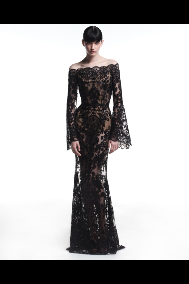 "من الفجر حتى الغسق"... أناقة مجموعة إيلي صعب Resort 2026 لكل لحظة