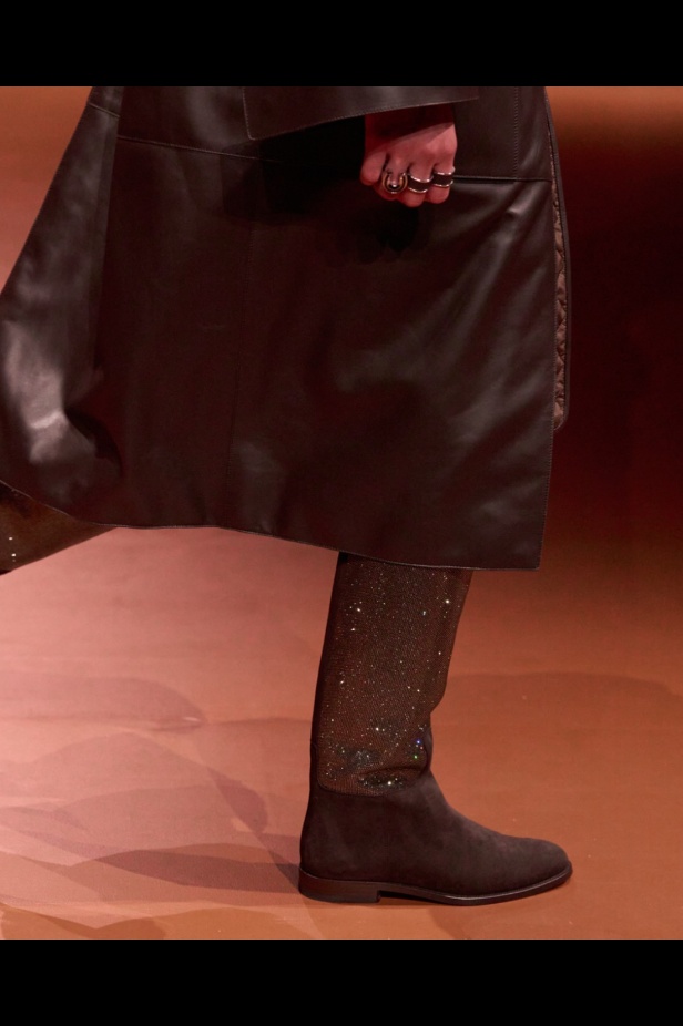 Hermès تكتب فصلًا ثانيًا في شنغهاي... مجموعة خريف وشتاء 2025 مستعدة للانطلاق!