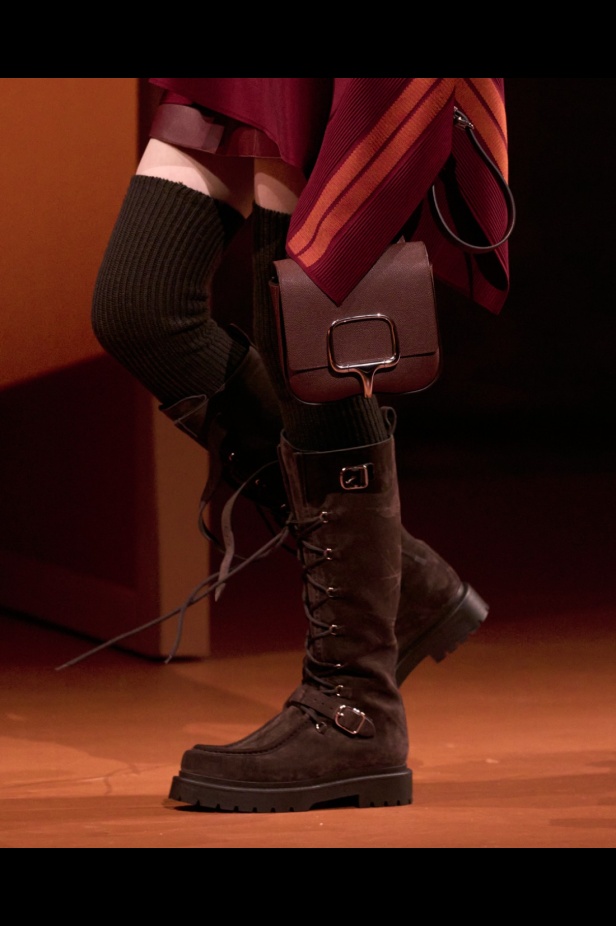 Hermès تكتب فصلًا ثانيًا في شنغهاي... مجموعة خريف وشتاء 2025 مستعدة للانطلاق!