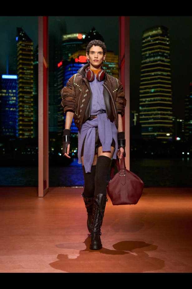 Hermès تكتب فصلًا ثانيًا في شنغهاي... مجموعة خريف وشتاء 2025 مستعدة للانطلاق!