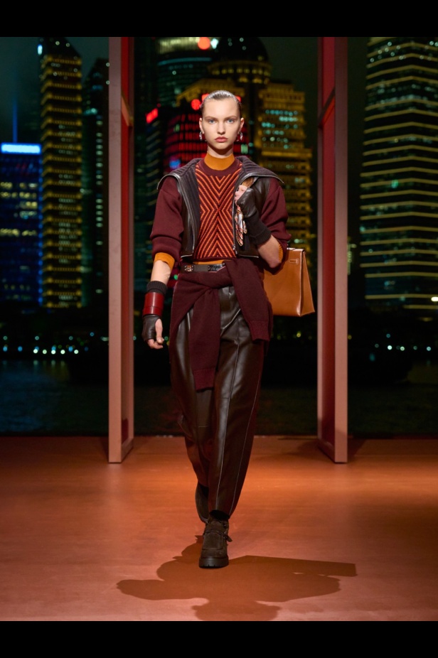 Hermès تكتب فصلًا ثانيًا في شنغهاي... مجموعة خريف وشتاء 2025 مستعدة للانطلاق!