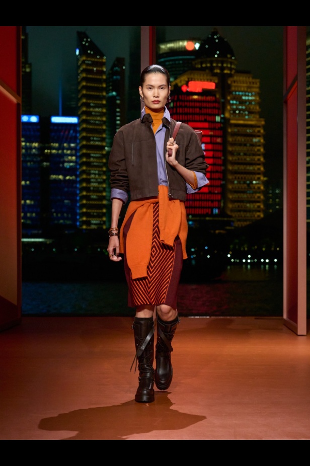 Hermès تكتب فصلًا ثانيًا في شنغهاي... مجموعة خريف وشتاء 2025 مستعدة للانطلاق!