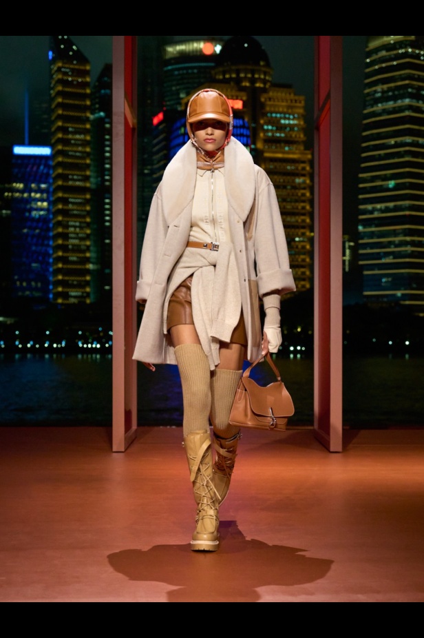 Hermès تكتب فصلًا ثانيًا في شنغهاي... مجموعة خريف وشتاء 2025 مستعدة للانطلاق!
