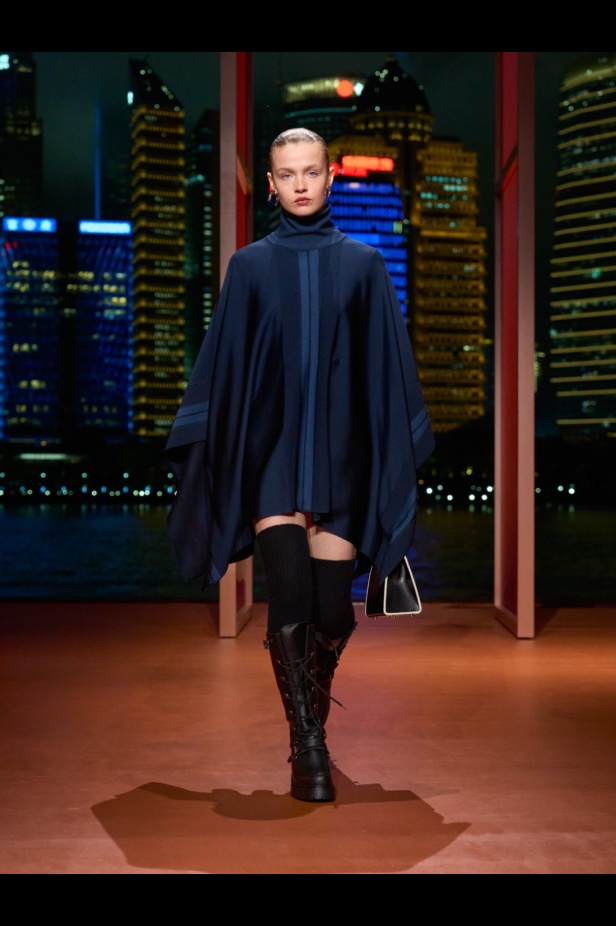 Hermès تكتب فصلًا ثانيًا في شنغهاي... مجموعة خريف وشتاء 2025 مستعدة للانطلاق!