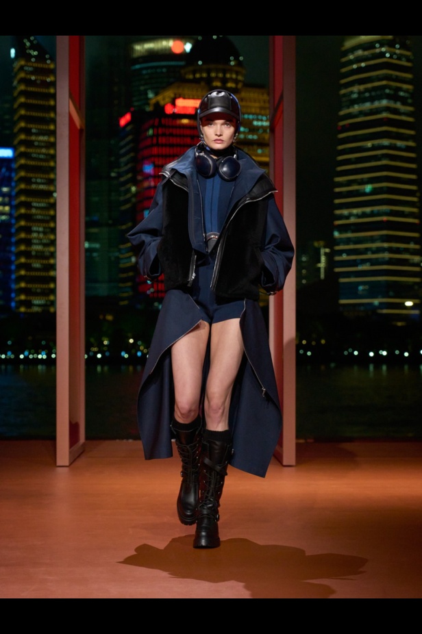 Hermès تكتب فصلًا ثانيًا في شنغهاي... مجموعة خريف وشتاء 2025 مستعدة للانطلاق!